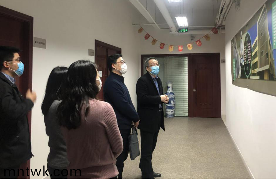 上海市(shi)市委組織部到百(bai)傲調研黨建咊抗疫工作